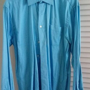 Versa Men's Dress Shirt Medium